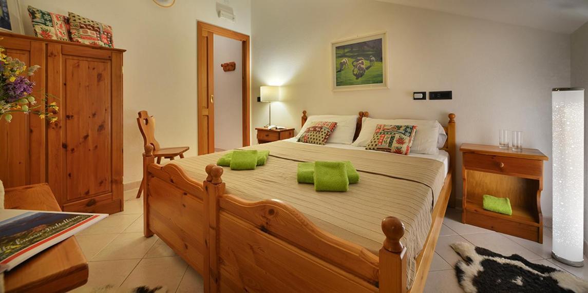 Albergo Casa Alpina San Luigi كامبودولسينو المظهر الخارجي الصورة